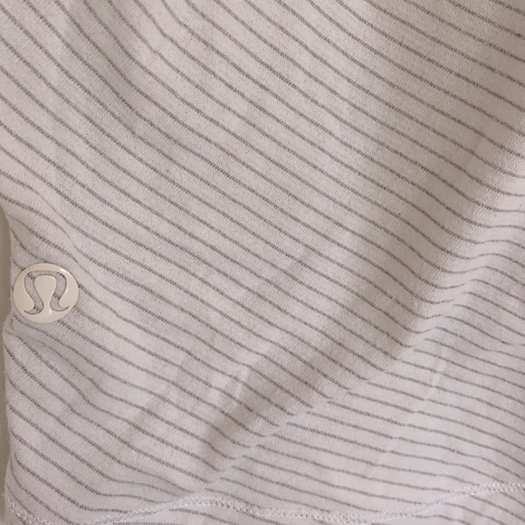 Lulu lemon tank top - Picture 3 of 4